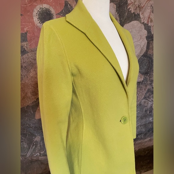 Jacket - Picture 2 of 5